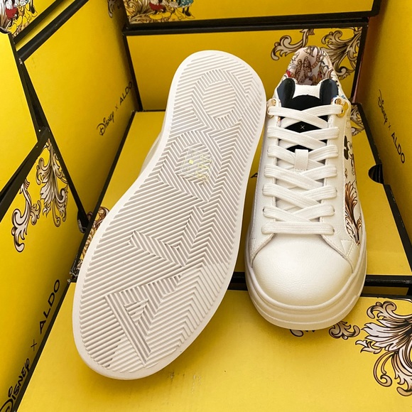 Disney X Aldo Sneaker Mickey and Minnie D100sneaker New in box - Picture 3 of 7